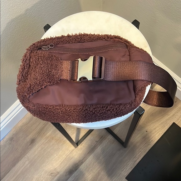 lululemon athletica Brown Crossbody Bag with Gold Hardware - Picture 2 of 3